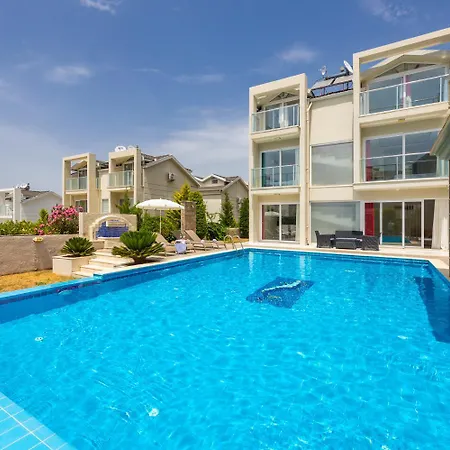 Villa Premium F *